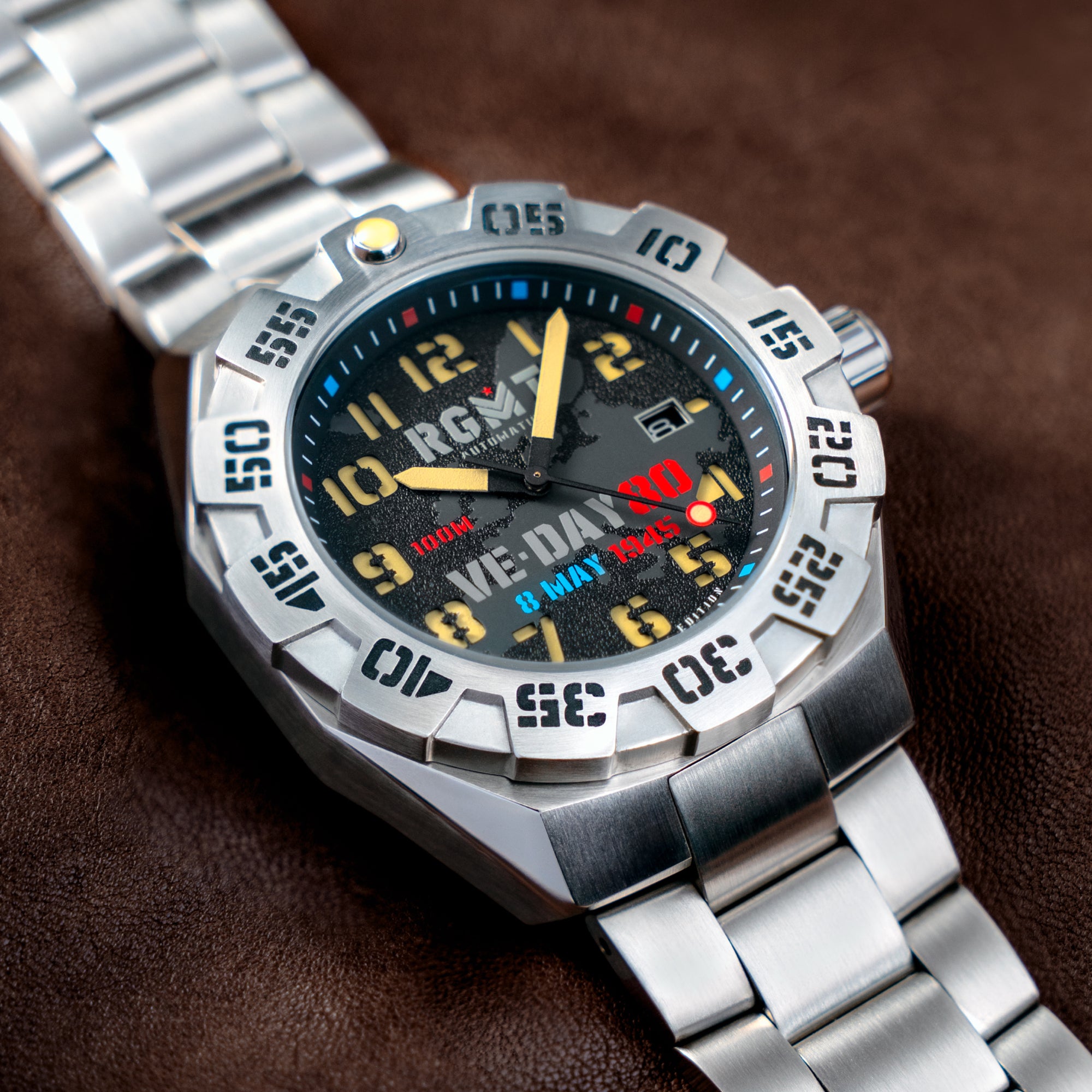 Commemoration Black
