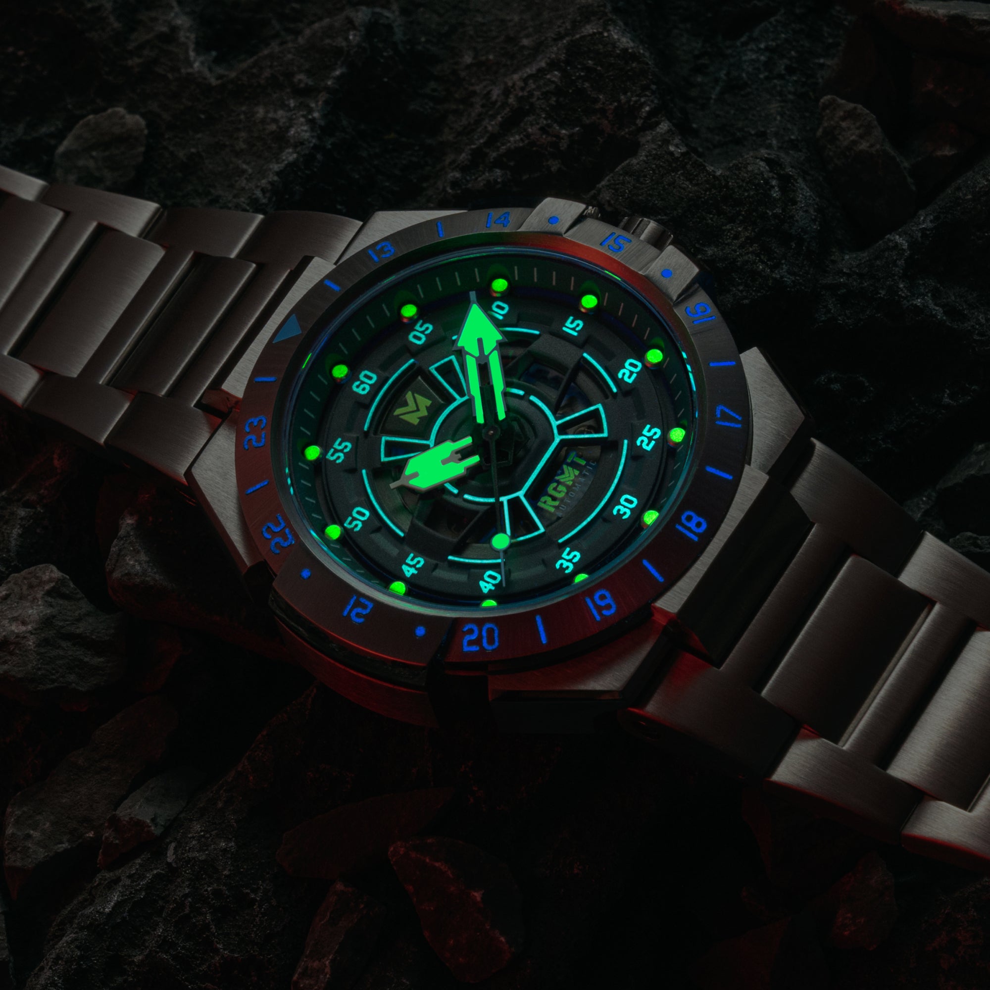 Recon Grey