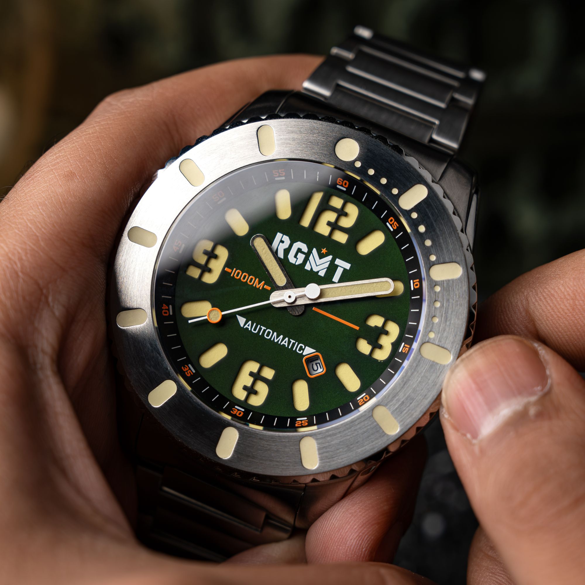 Rgmt everlight green divers shops watch